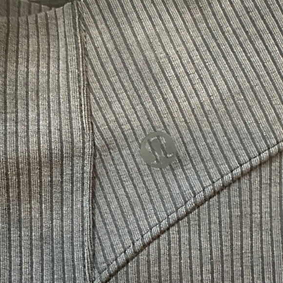 lululemon Ribbed Softstreme Zip-Leg HR Crop 25" BLK Ribbed Joggers Sz 2 NWT - Picture 6 of 6